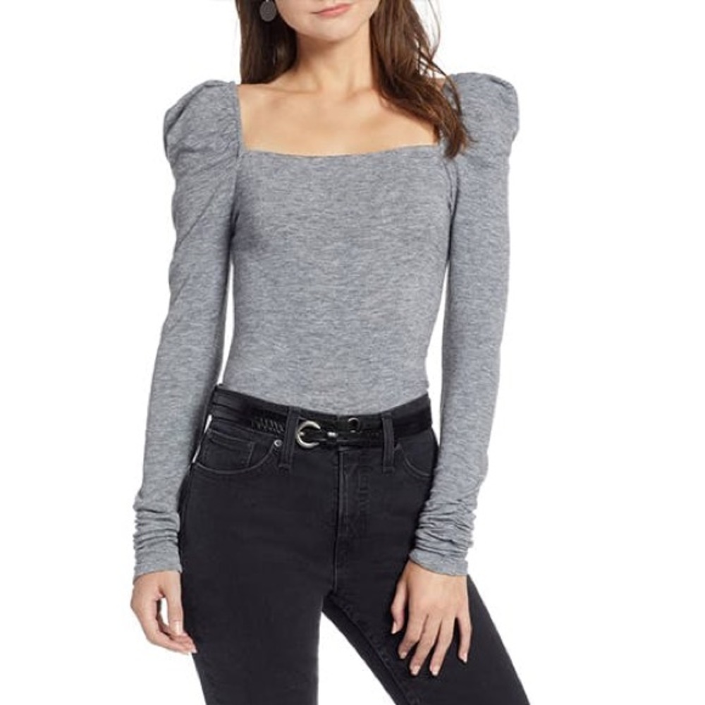 Something Navy puff sleeve top